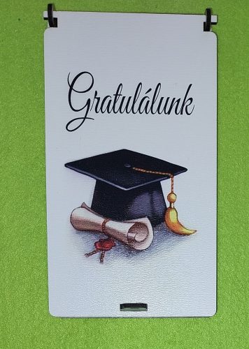  Nyomtatott fa  Ballagási pénzátadó doboz Diplomaosztós sapkás Gratulálunk felirattal	1 szett	10x18cm magasság 1,5cm  vastagság 3mm			