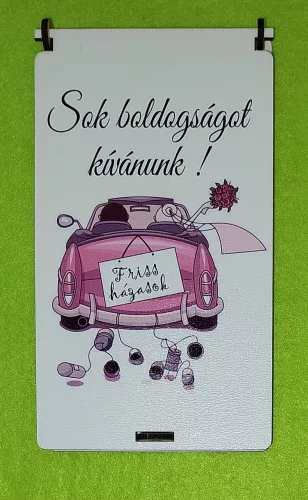  Nyomtatott ,fa alapú HDF(nem tömörfa)     Esküvői pénzátadó doboz autós    Sok boldogságot kÍvánunkl  felirattal	1szett	10x18cm magasság 1,5cm  