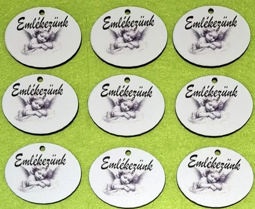  Nyomtatott fa Ovális tábla angyalkával    Emlékezünk felirattal	9db/csomag	4,5x3,5cm magasság  