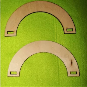   15x7,5 cm Natúr,nyír rétegelt lemez   táskafül félkör	1 pár	furat méret 2,5cm   vastagság 3mm